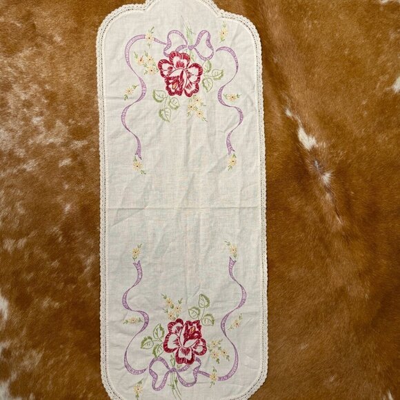 Vintage Floral Embroidered Cottagecore Table Runner - 32'' Long - Picture 2 of 5